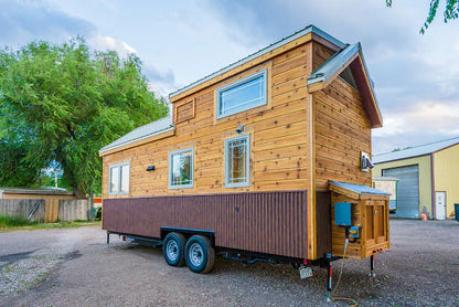 Casa móvel T1 SOTO sobre un remolque de doble eje de 24 m2 con un bonito diseño rústico